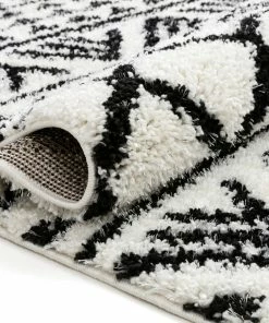 Well Woven Global Tayanna Tribal Moroccan Ivory Shag Rug