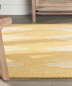Well Woven Kai Modern Chevron Pattern Yellow Flat-Weave Indoor/Outdoor Rug