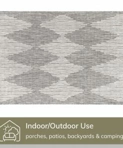 Well Woven Kai Modern Chevron Pattern Grey Flat-Weave Indoor/Outdoor Rug