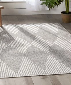Well Woven Kai Modern Chevron Pattern Grey Flat-Weave Indoor/Outdoor Rug