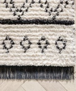 Well Woven Odina Tribal Diamond Lattice Pattern Grey High-Low Textured Pile Rug