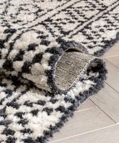 Well Woven Global Tallulah Tribal Diamond Lattice Pattern Grey High-Low Textured Pile Rug
