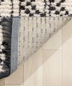 Well Woven Global Tallulah Tribal Diamond Lattice Pattern Grey High-Low Textured Pile Rug