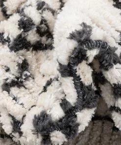 Well Woven Global Tallulah Tribal Diamond Lattice Pattern Grey High-Low Textured Pile Rug