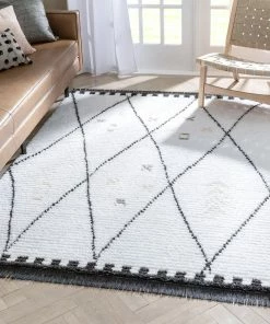 Well Woven Soyala Tribal Diamond Lattice Pattern Grey High-Low Textured Pile Rug Global