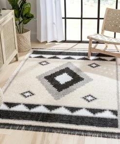 Well Woven Una Moroccan Diamond Medallion Pattern Grey High-Low Textured Pile Rug Global