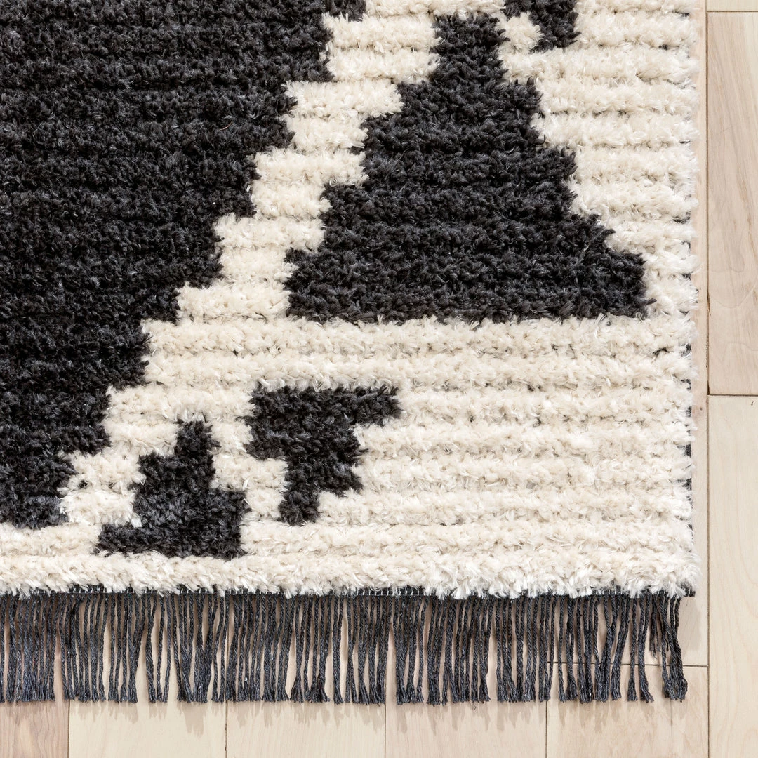 Well Woven Elu Tribal Geometric Pattern Grey High-Low Textured Pile Rug 4 Well Woven Elu Tribal Geometric Pattern Grey High-Low Textured Pile Rug