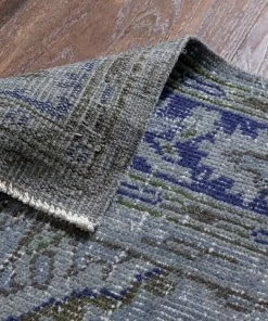 Well Woven Global Arion Grey Overdyed Medallion One-of-a-Kind Handmade Wool Area Rug 6'7" X 9'9"