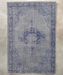 Well Woven Global Arion Grey Overdyed Medallion One-of-a-Kind Handmade Wool Area Rug 6'7