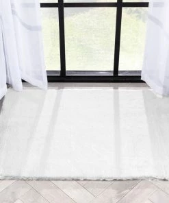 Well Woven Crest Modern Glam Faux Fur Plush White Shag Rug