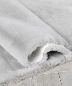 Well Woven Crest Modern Glam Faux Fur Plush White Shag Rug