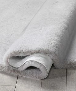 Well Woven Crest Modern Glam Faux Fur Plush Grey Shag Rug