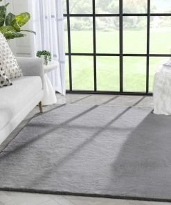Well Woven Crest Modern Glam Faux Fur Plush Grey Shag Rug