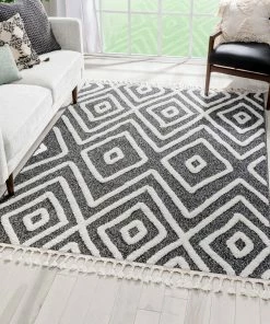 Well Woven Global Willow Moroccan Lattice Trellis Black High-Low Textured Rug