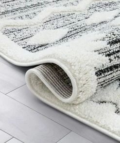 Well Woven Global Addison Tribal Moroccan Diamond Pattern Black/Off-White High-Low Textured Rug