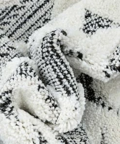 Well Woven Global Addison Tribal Moroccan Diamond Pattern Black/Off-White High-Low Textured Rug