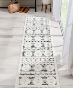Well Woven Global Addison Tribal Moroccan Diamond Pattern Black/Off-White High-Low Textured Rug