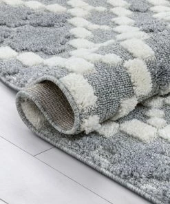 Well Woven Melanie Contemporary Medallion Diamond Pattern Grey Cream High-Low Textured Rug Tribal