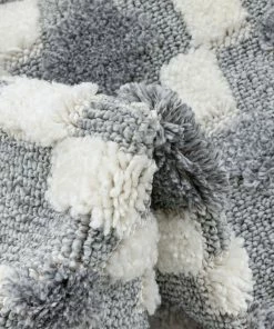 Well Woven Melanie Contemporary Medallion Diamond Pattern Grey Cream High-Low Textured Rug Tribal