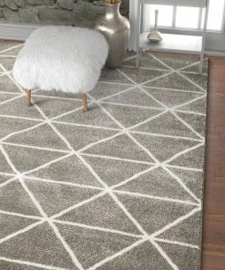 Well Woven Global Dulce Grey Modern Geometric Triangles Rug