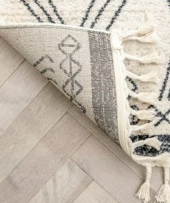 Well Woven Darcy Modern Farmhouse Tribal Pattern Ivory Rug