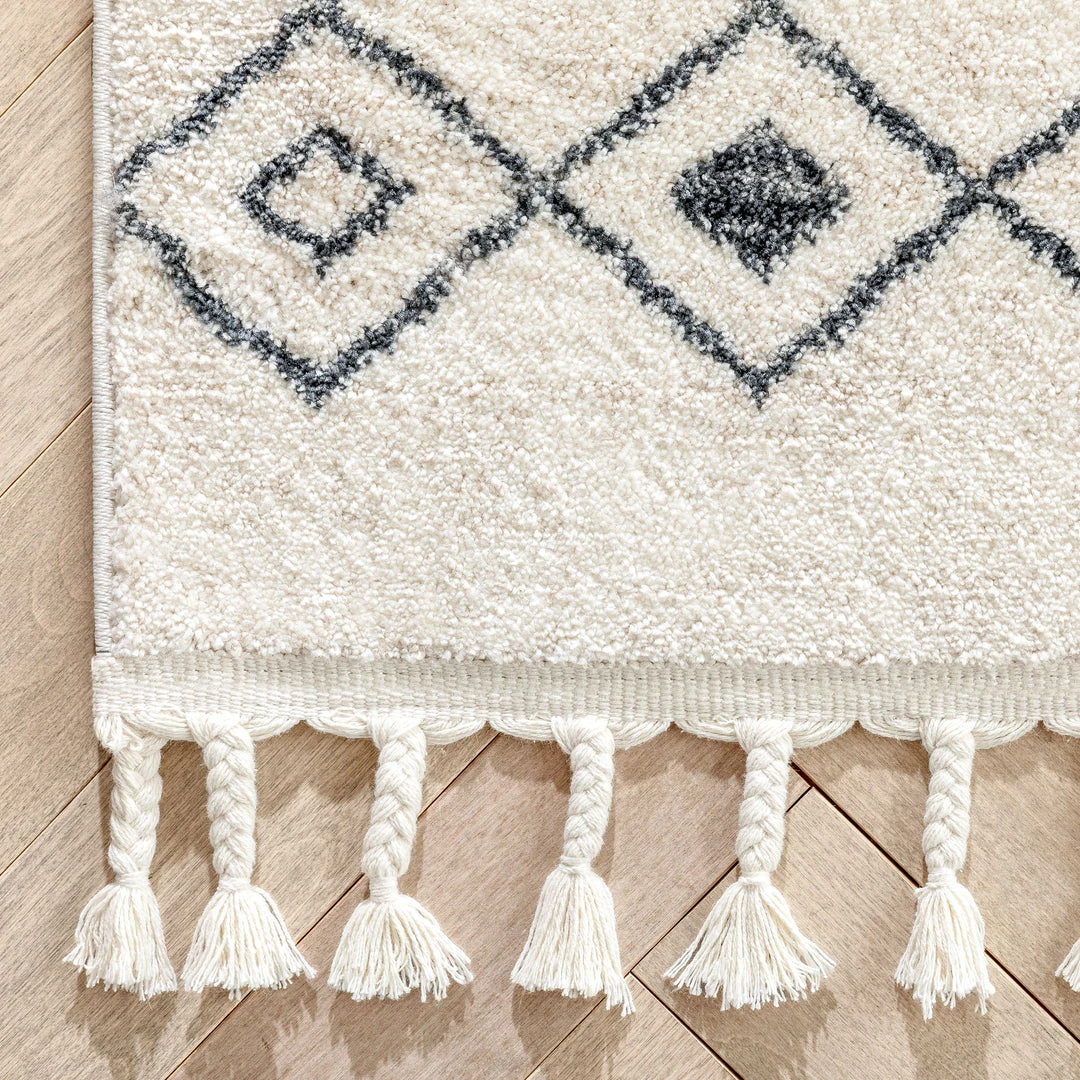 Well Woven Transistora Nordic Tribal Trellis Pattern Charcoal Ivory Rug 4 Well Woven Transistora Nordic Tribal Trellis Pattern Charcoal Ivory Rug