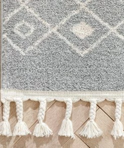 Well Woven Global Transistora Nordic Tribal Trellis Pattern Grey Rug