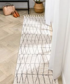 Well Woven Global Crisscross Nordic Geometric Pattern Ivory Rug