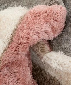 Well Woven Venice Modern Geometric Triangle Pattern Shag Grey Blush 3D Textured Thick & Soft Shag Rug