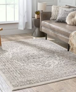 Well Woven Pesaro Vintage Oriental Medallion Beige Rug Global