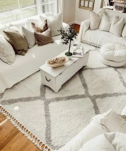 Well Woven Celosia Moroccan Trellis Shag White Rug