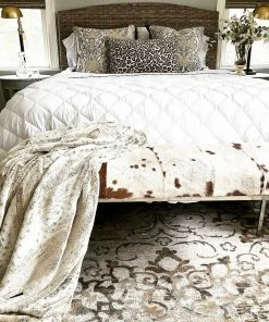 Well Woven Sultana Gold Traditional Rug